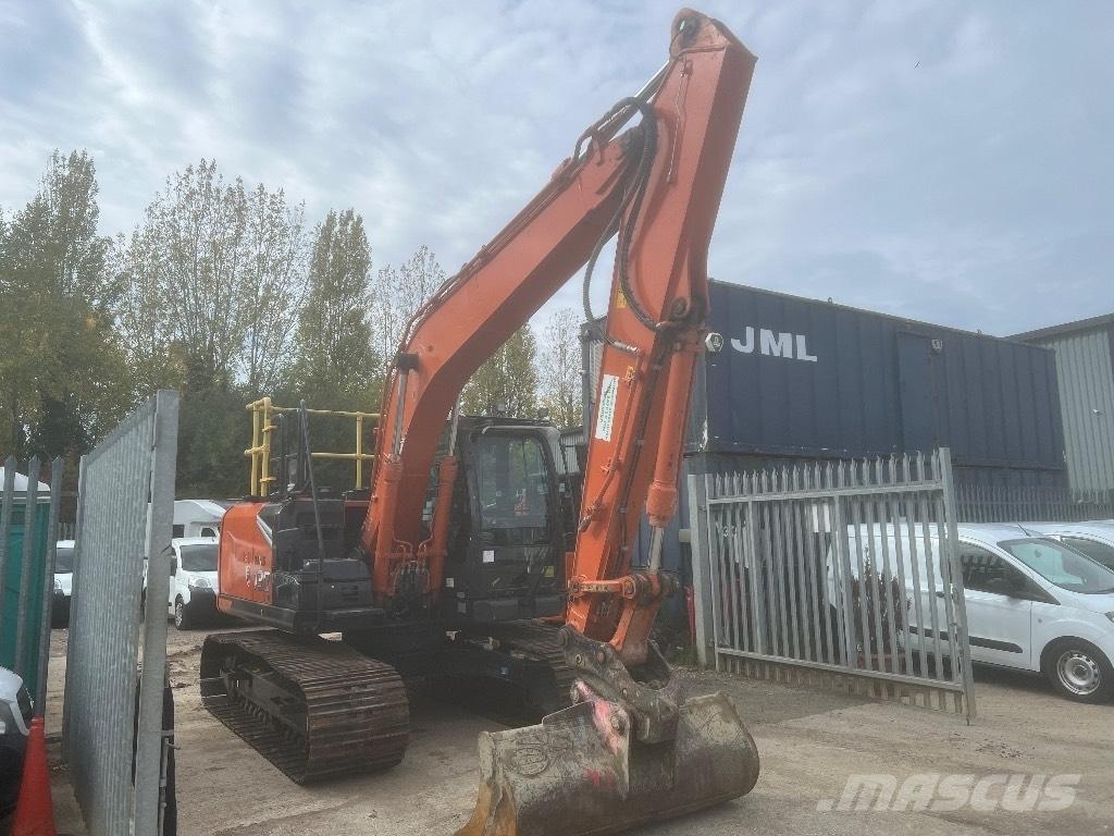Hitachi zx130-7 Gravemaskiner på larvebånd