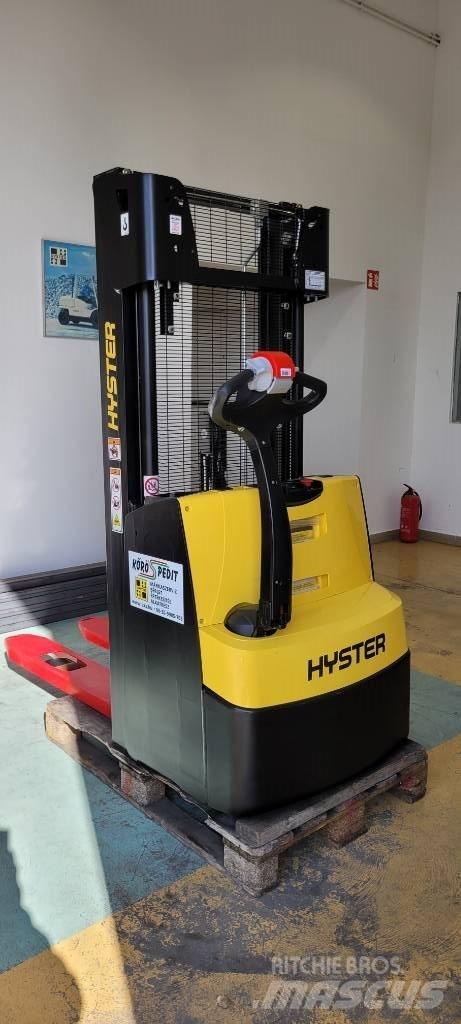 Hyster S 1.0 Gaffelstabler med gående fører