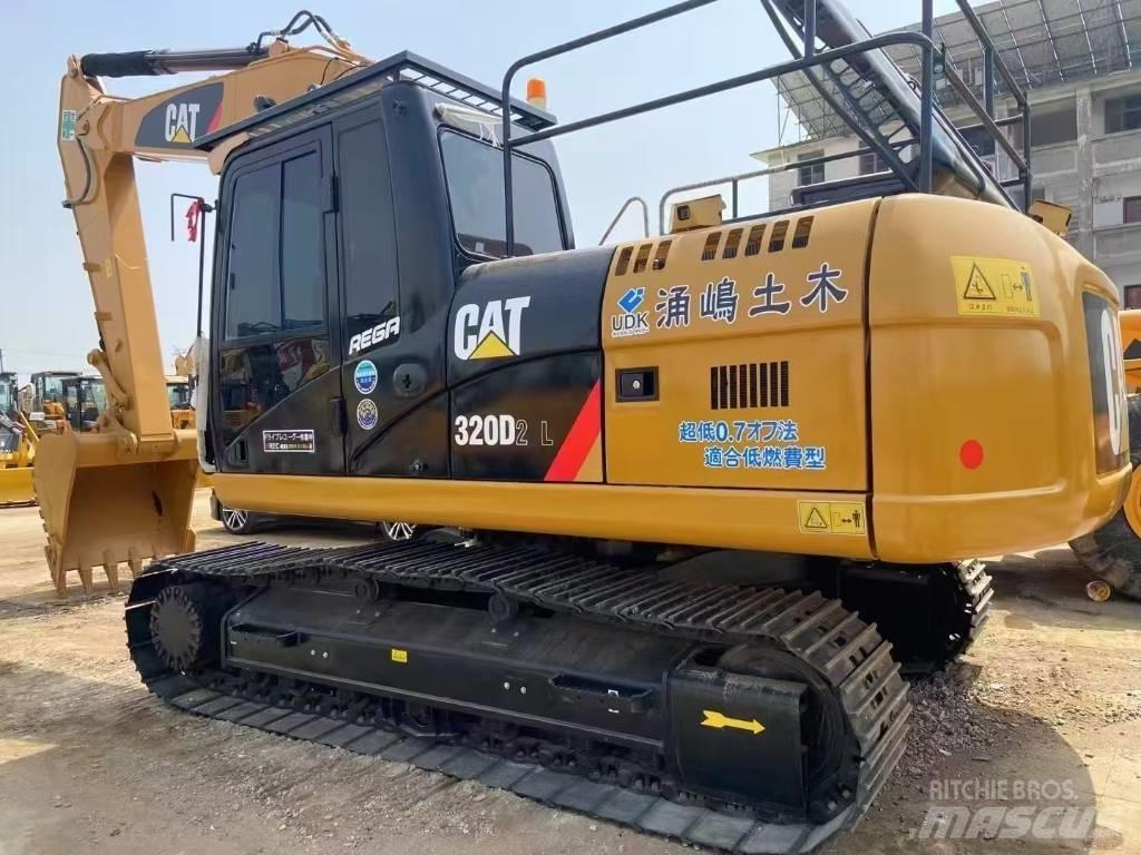 CAT 320D2L Gravemaskiner på larvebånd