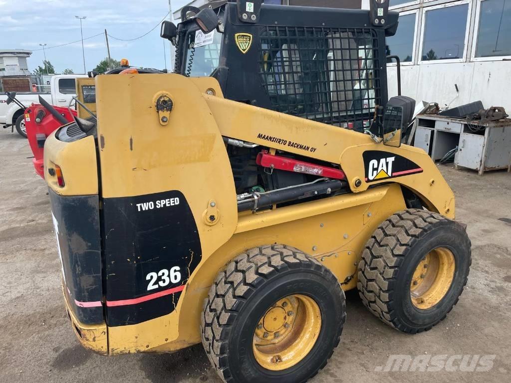 CAT 236 Minilæsser - skridstyret