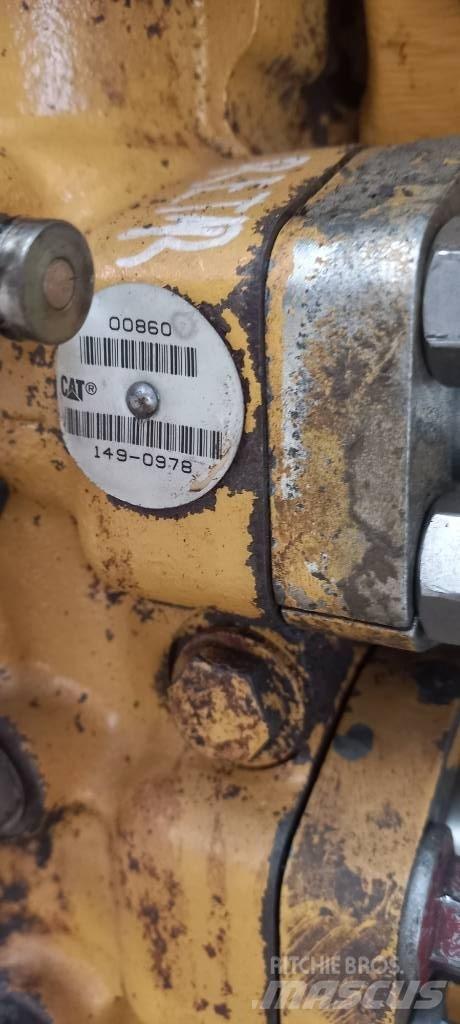 CAT 730 Gear