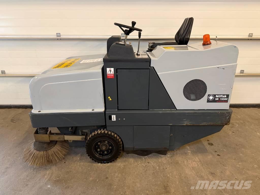 Nilfisk SR1550C B Indendørs koste