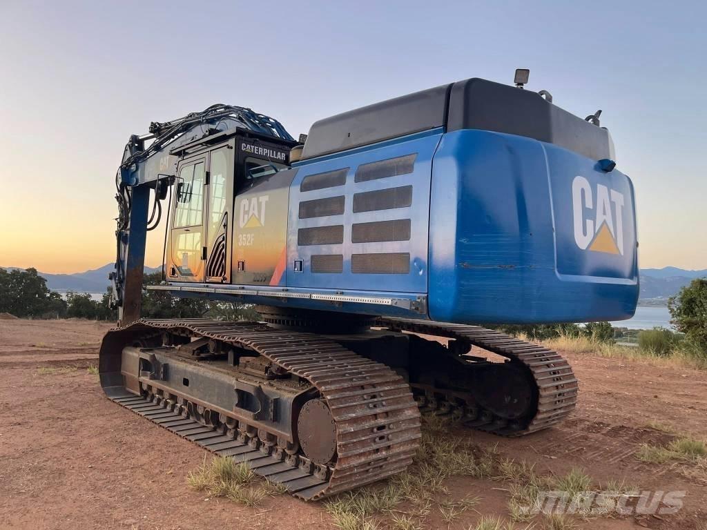 CAT 352 F XE Gravemaskiner på larvebånd