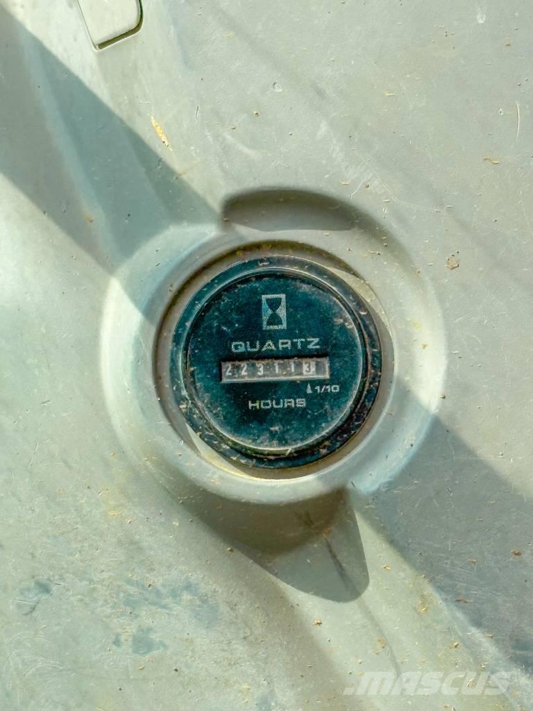 New Holland E 245 B Gravemaskiner på larvebånd