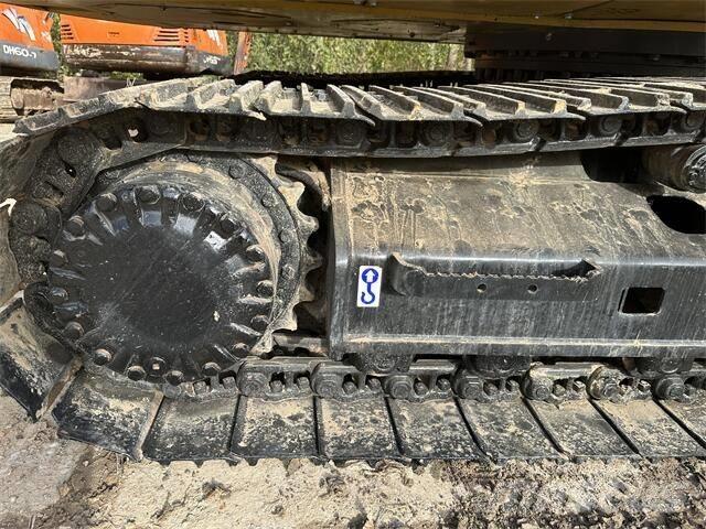 CAT 320D Gravemaskiner på larvebånd