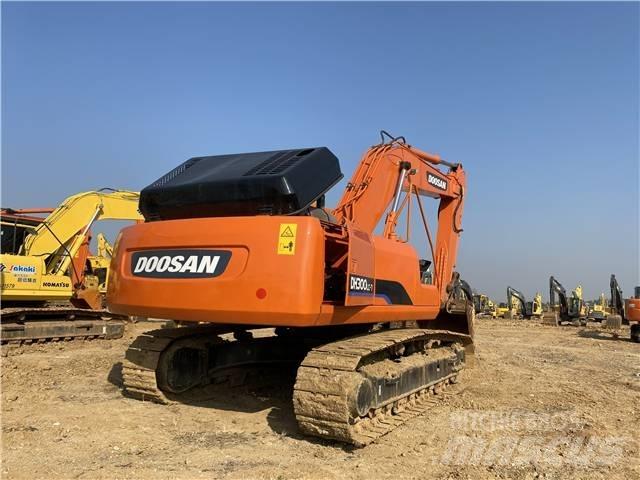 Doosan DH 300 Gravemaskiner på larvebånd