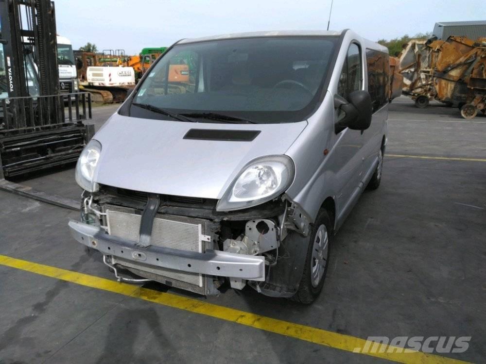Opel Vivaro 1 Minibusser