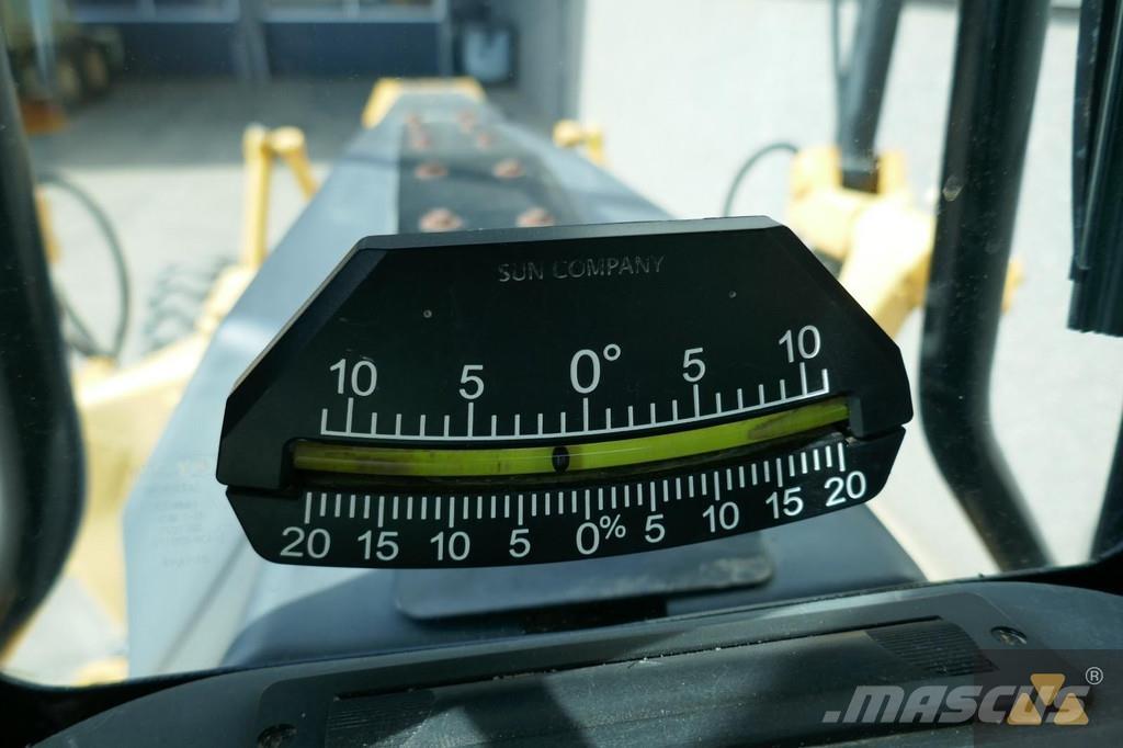 CAT 12M3 Vejhøvle / Gradere