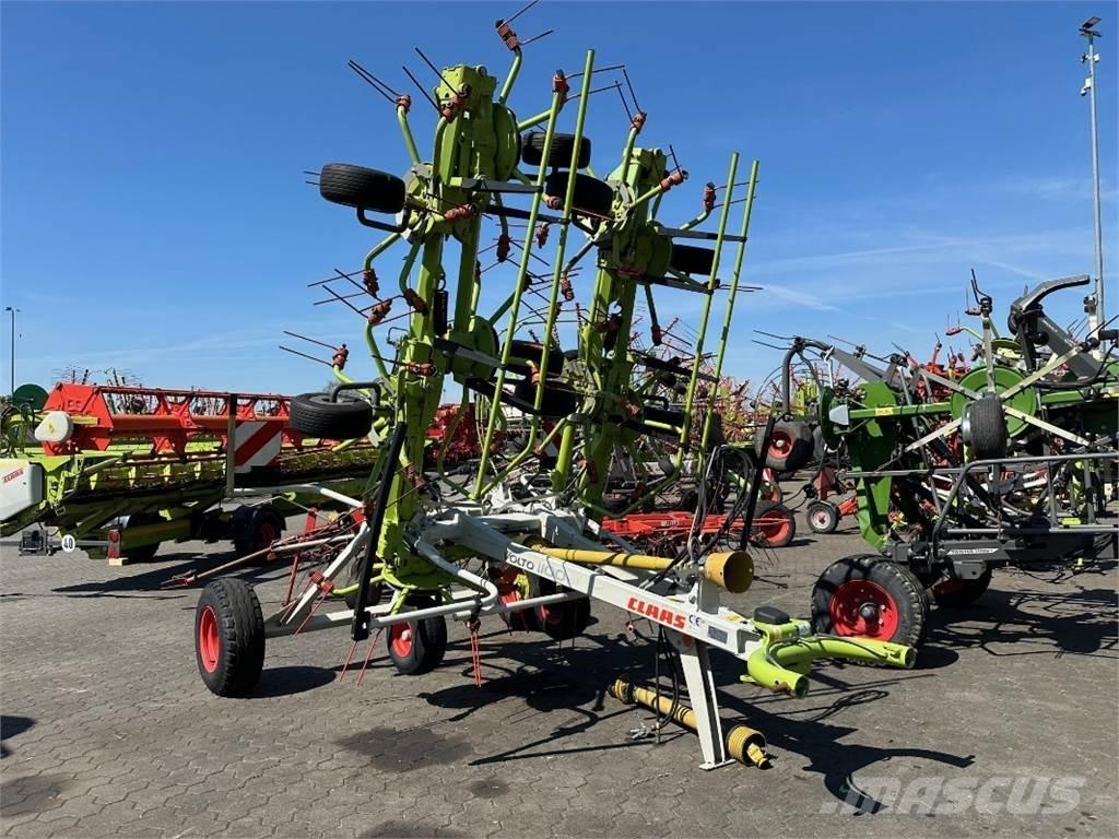 CLAAS Volto 1100 T River og høvendere