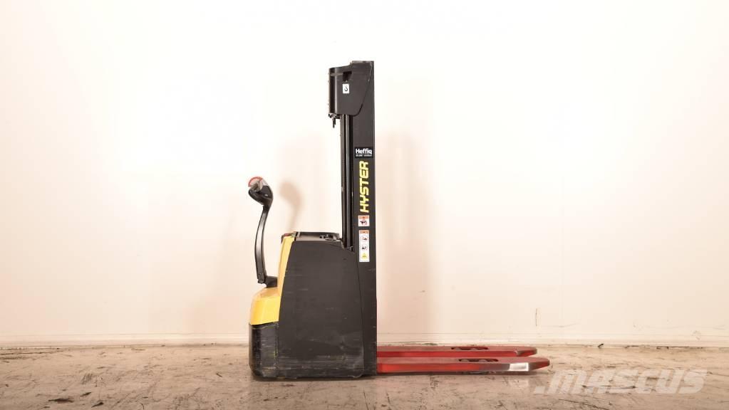 Hyster S 1.6 Gaffelstabler med gående fører