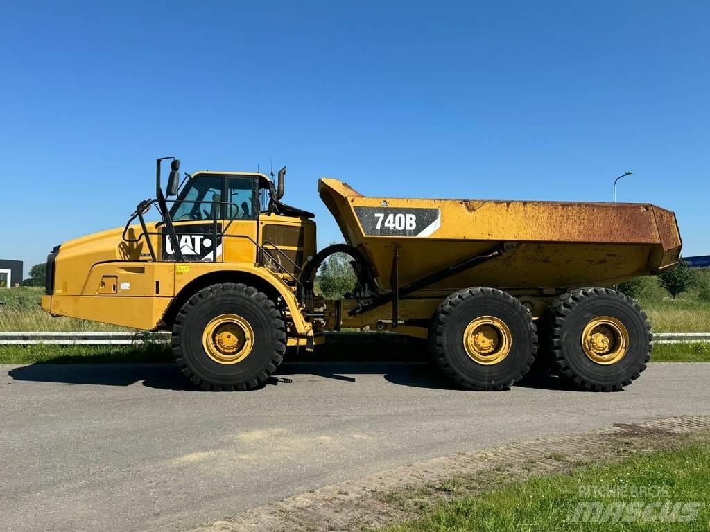 CAT 740B Terrængående lastbiler