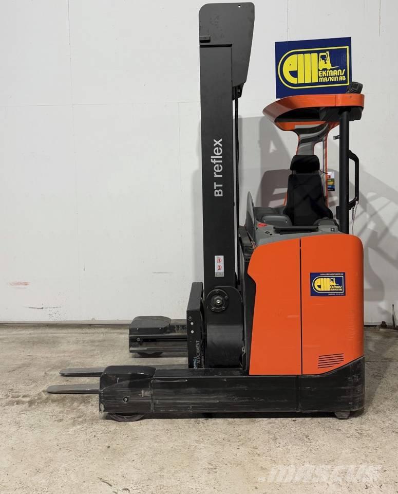 BT truck RRE 200HE Reachtruck