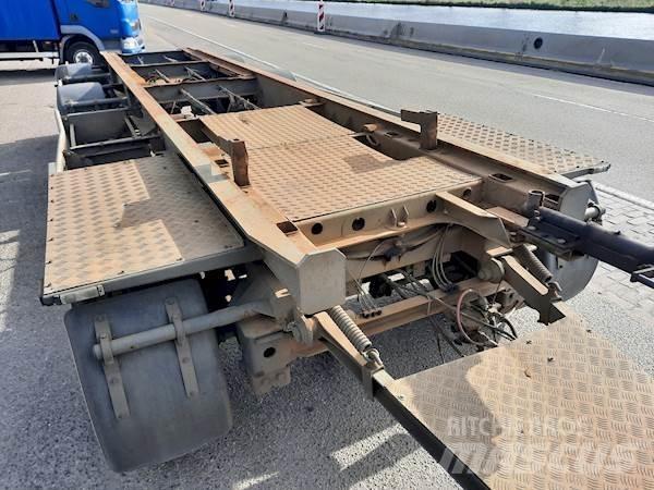 Floor FLA-3-101 Semi-trailer med containerramme