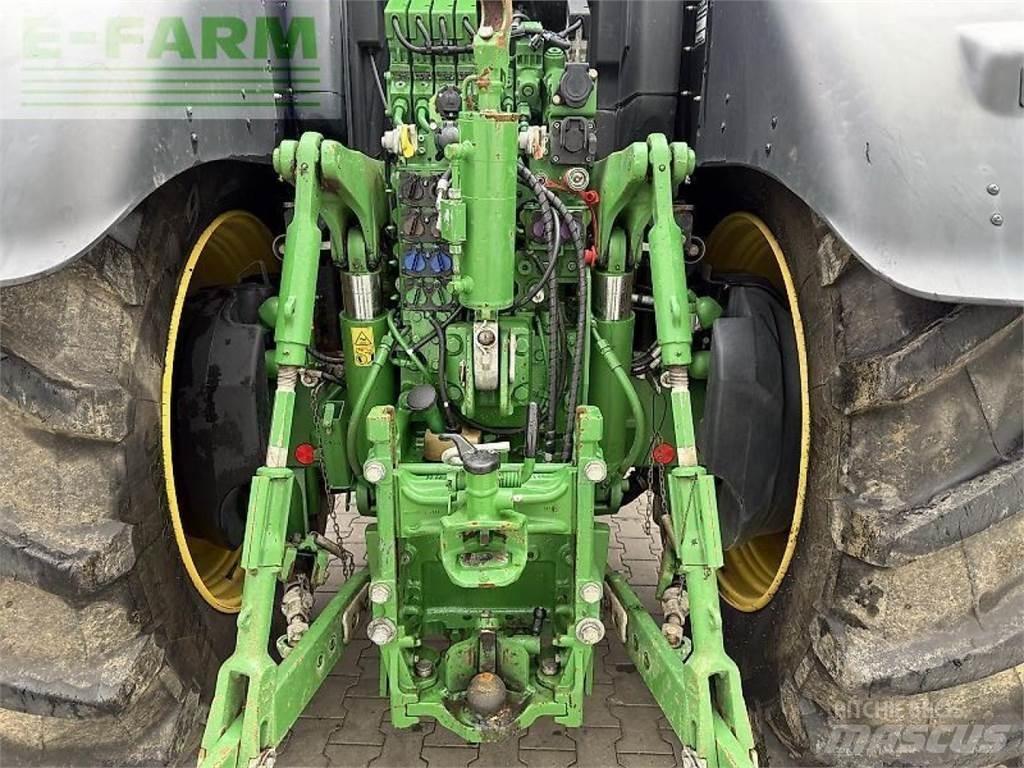 John Deere 6250 r Traktorer