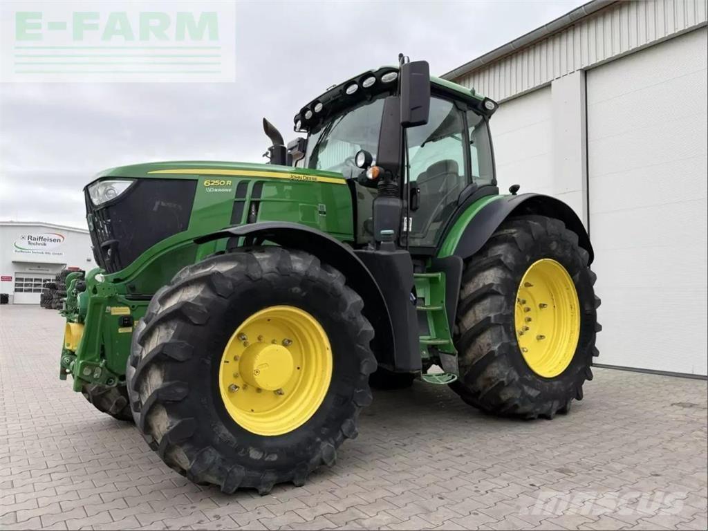 John Deere 6250 r Traktorer