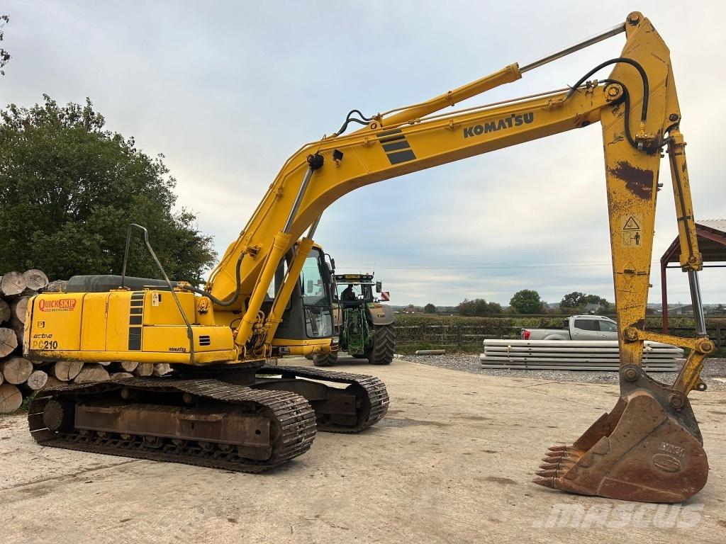 Komatsu PC 210-6K Gravemaskiner på larvebånd