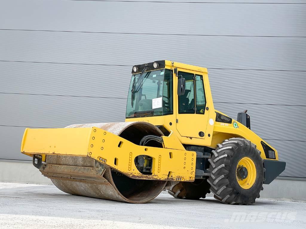 Bomag BW 216 DH-4i Enkelt tromle