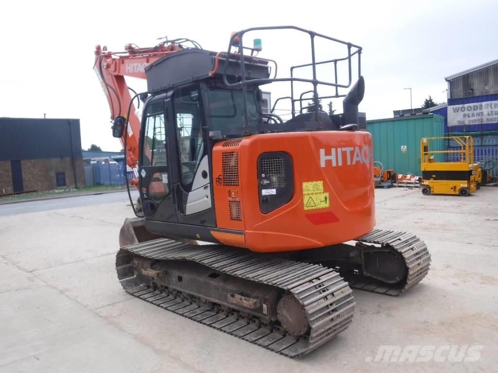 Hitachi ZX 135 US-6 Gravemaskiner på larvebånd