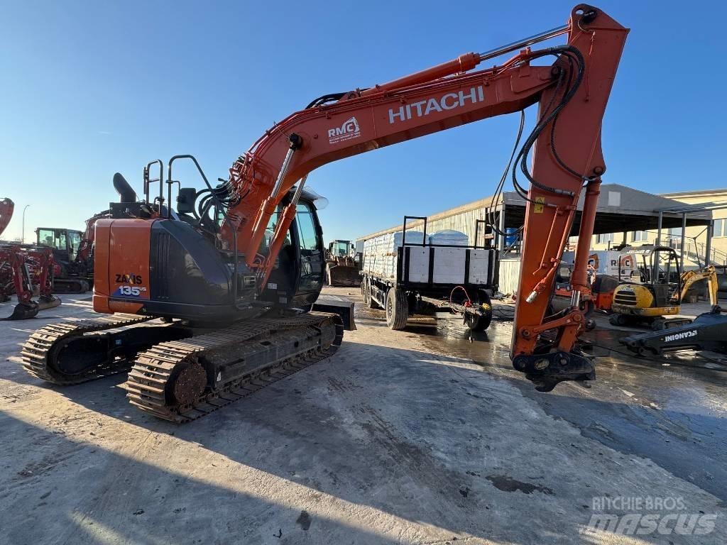 Hitachi ZX 135 US-6 Gravemaskiner på larvebånd