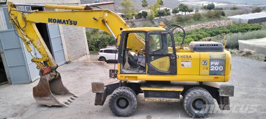 Komatsu PW 200-7 Gravemaskiner på hjul