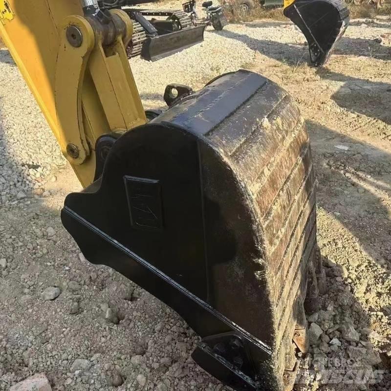 CAT 307E2 Gravemaskiner på larvebånd