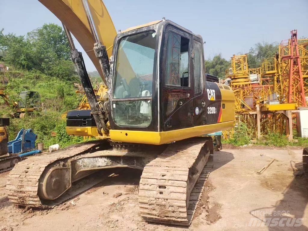 CAT 320 D Gravemaskiner på larvebånd