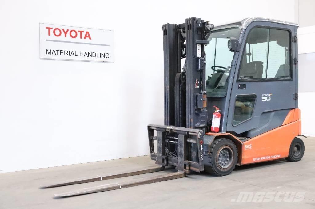 Toyota 8FBMT30 El gaffeltrucks