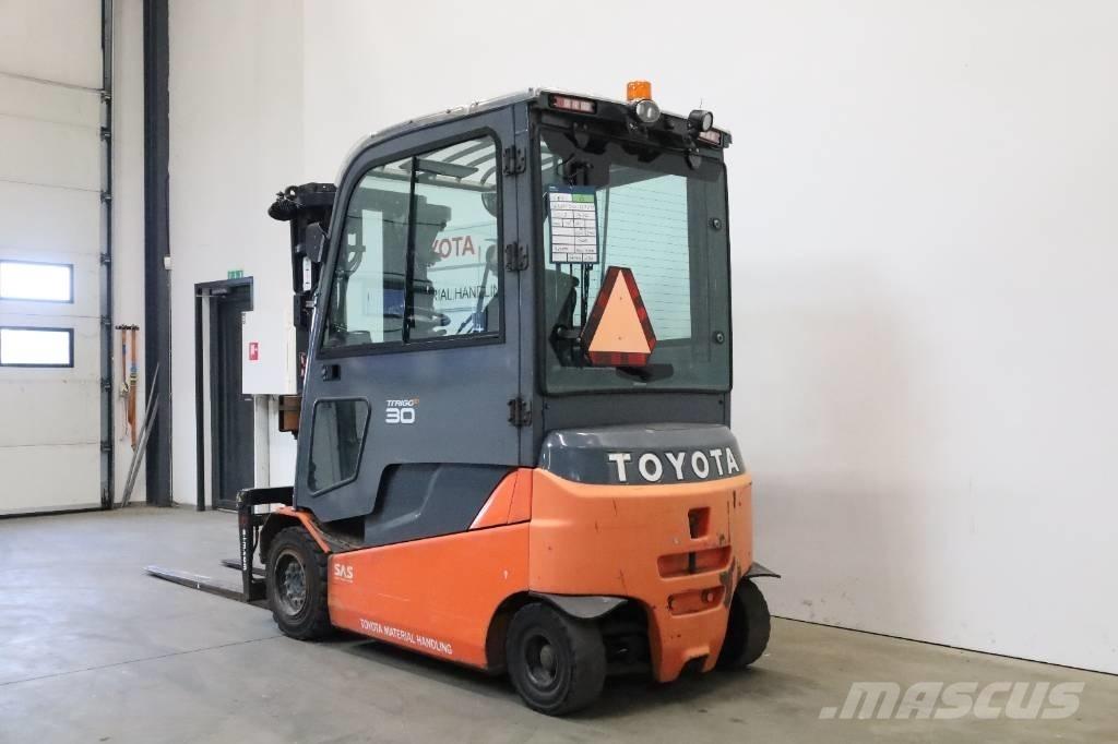 Toyota 8FBMT30 El gaffeltrucks