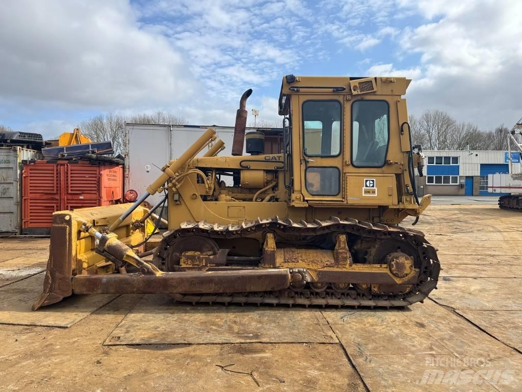 CAT D 6 D Bulldozer på larvebånd