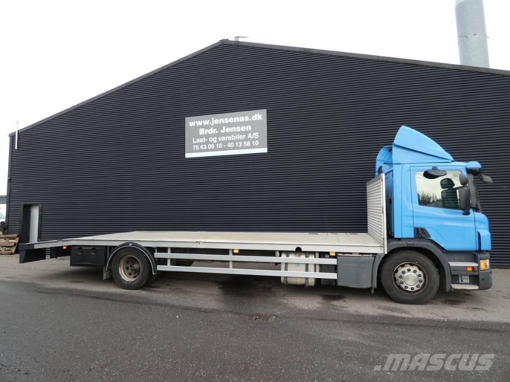 Scania P 250 Lastbil med lad/Flatbed