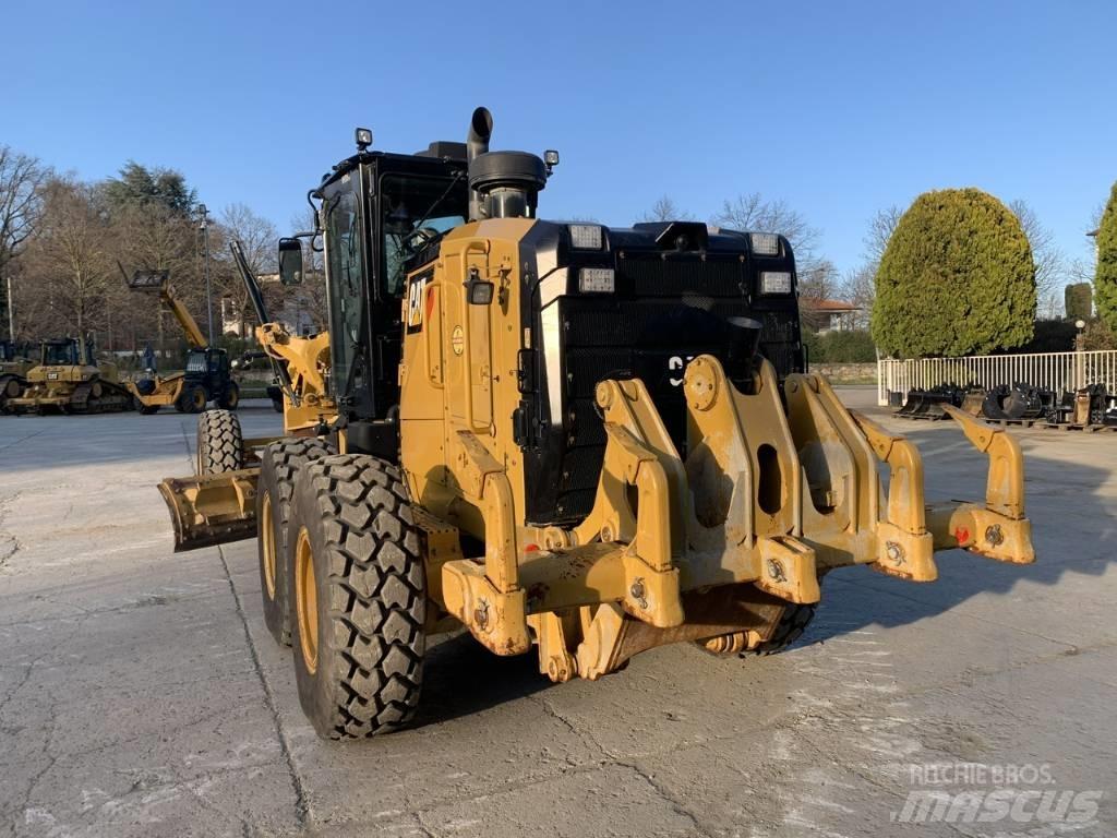 CAT 140 M 3 Vejhøvle / Gradere