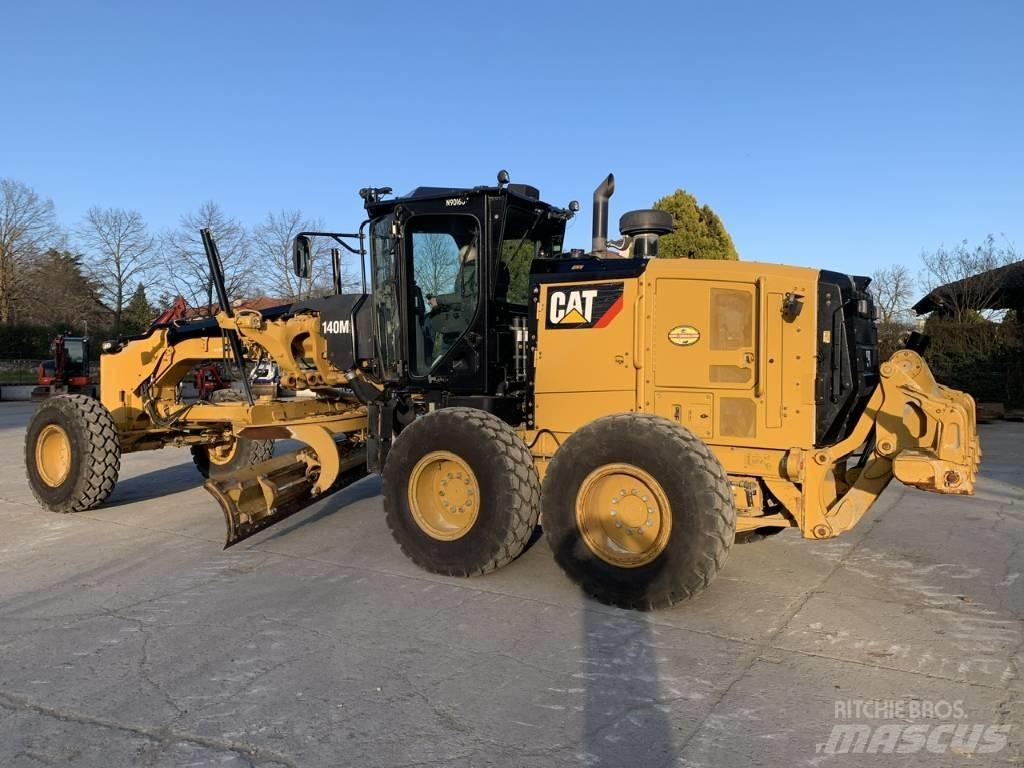 CAT 140 M 3 Vejhøvle / Gradere