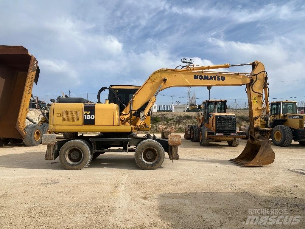 Komatsu PW 180 Gravemaskiner på hjul