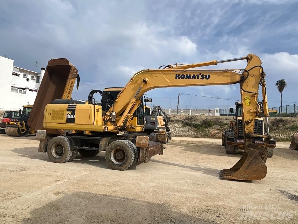 Komatsu PW 180 Gravemaskiner på hjul