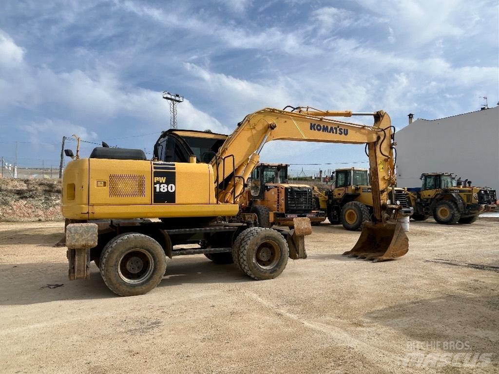 Komatsu PW 180 Gravemaskiner på hjul