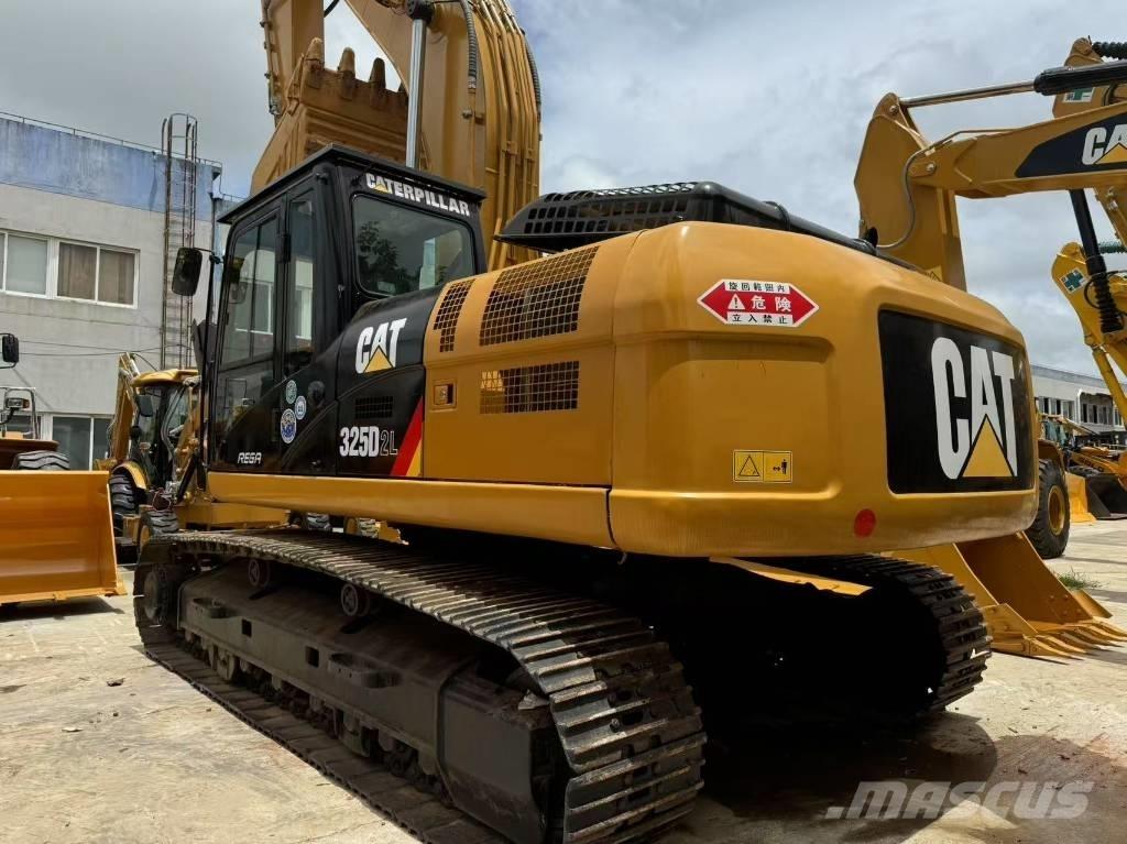 CAT 325 D L Gravemaskiner på larvebånd