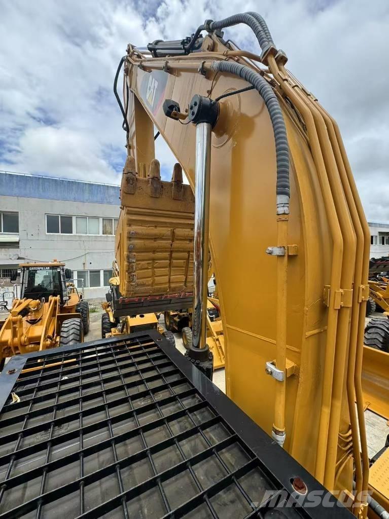 CAT 325 D L Gravemaskiner på larvebånd