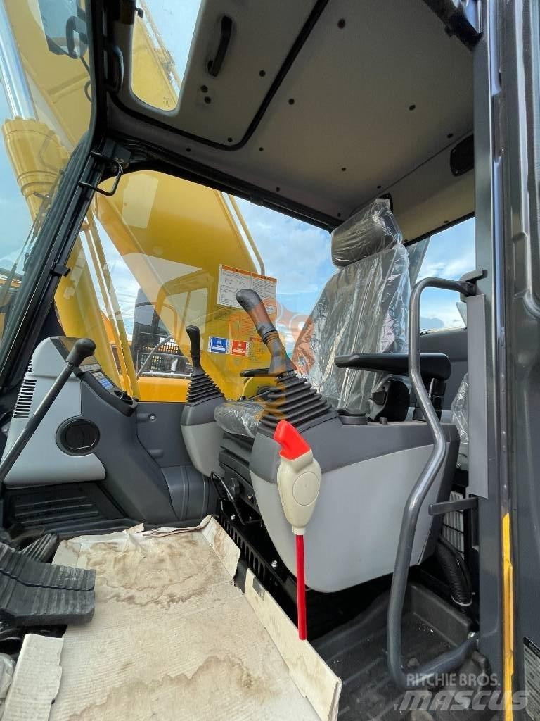 Komatsu PC 220-8 Gravemaskiner på larvebånd