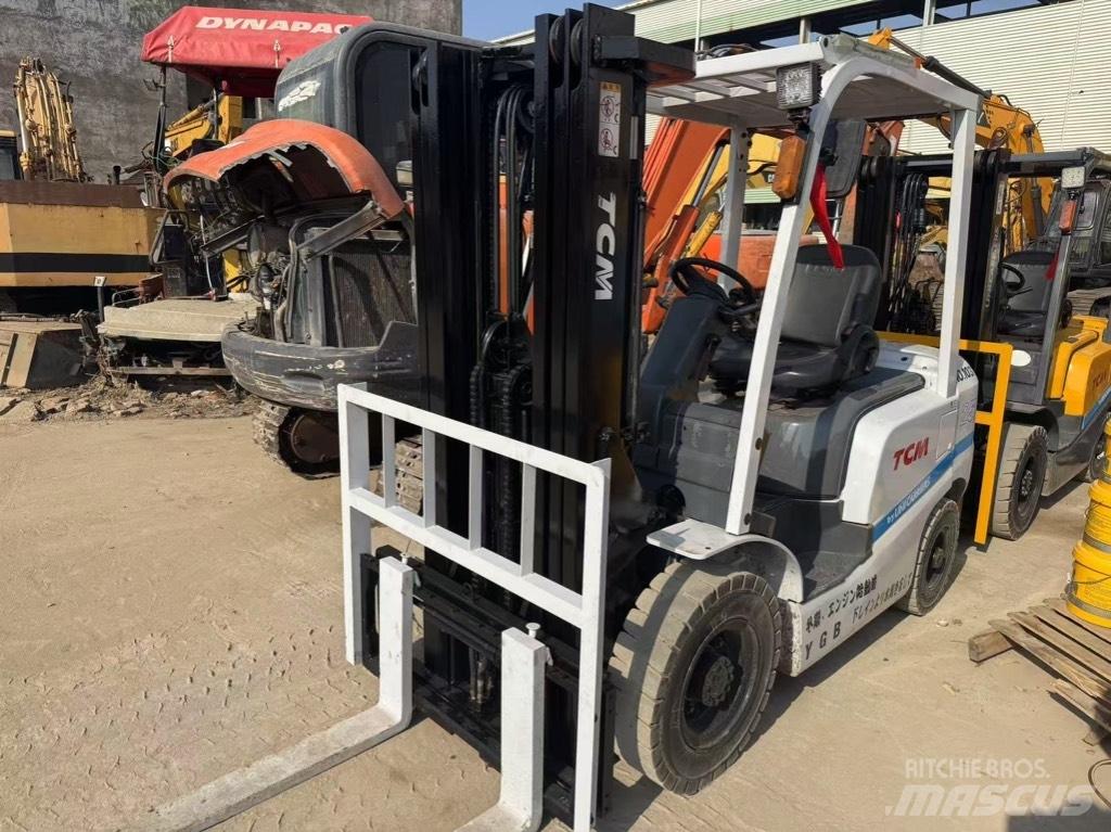 TCM FD 25 Diesel gaffeltrucks
