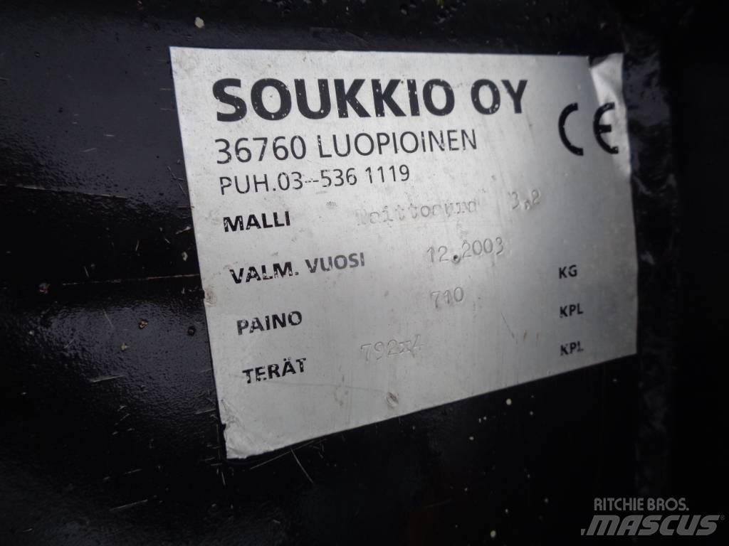 LM Trac 680 Kompakte traktorer