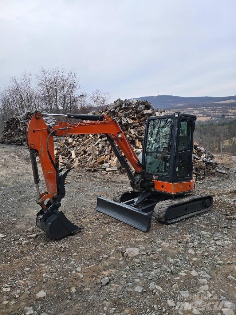 Hitachi ZX35 Minigravemaskiner
