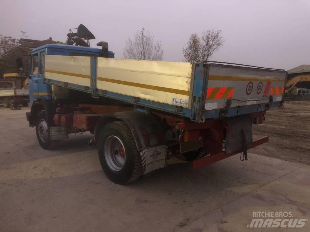 Iveco 150-17 Lastbiler med tip