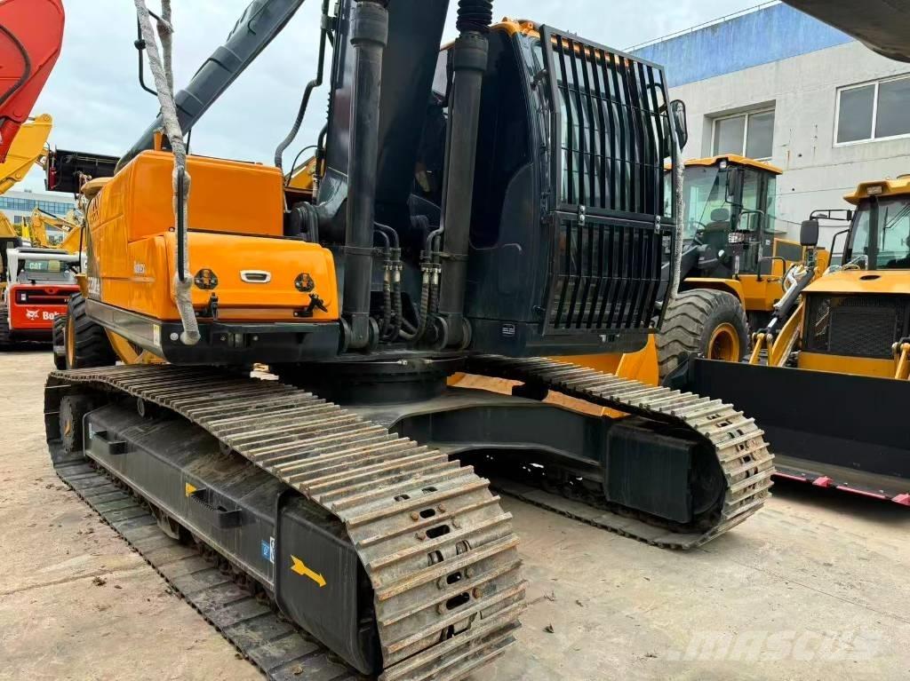 Hyundai R220LC-9S Midi-gravemaskiner 7t - 12t