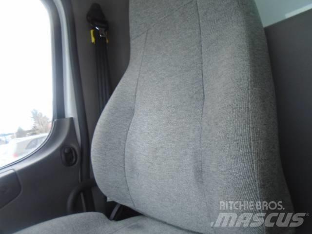 Freightliner M 106 Fast kasse