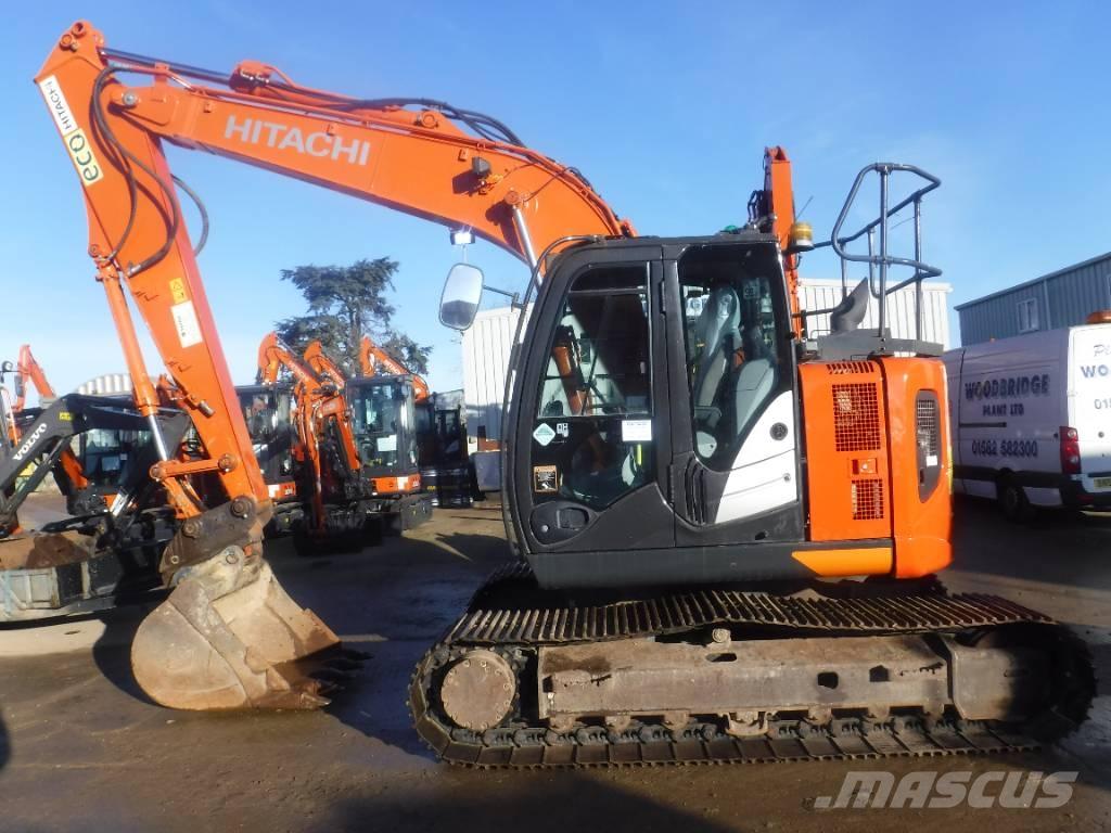 Hitachi ZX 135 US-6 Gravemaskiner på larvebånd