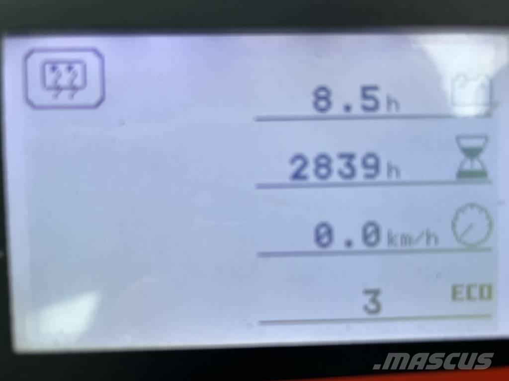 Linde P80     V-4202 Bugsertruck