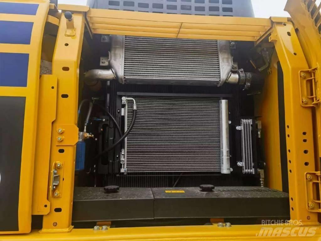 Komatsu PC 210 Gravemaskiner på larvebånd