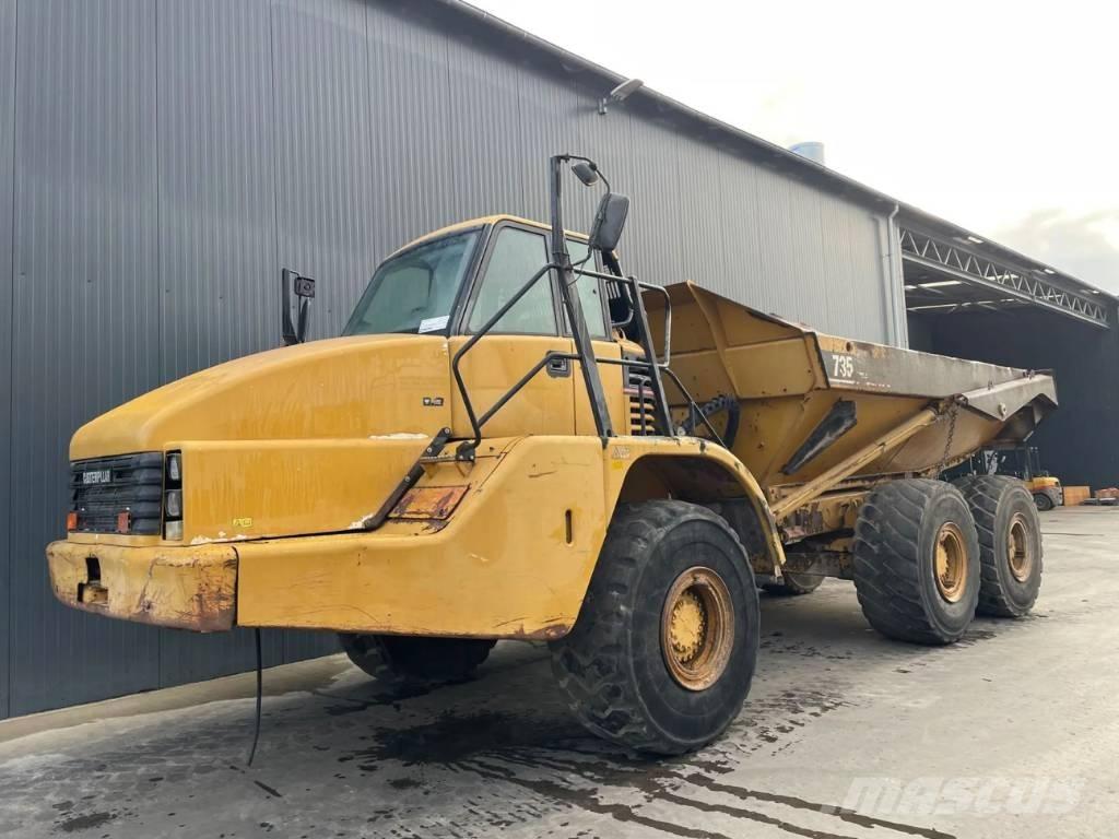 CAT 735 Terrængående lastbiler