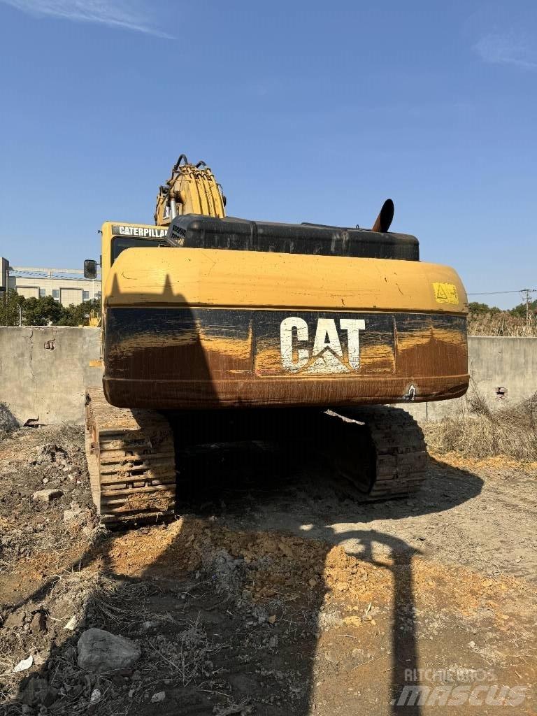 CAT 330C Gravemaskiner på larvebånd