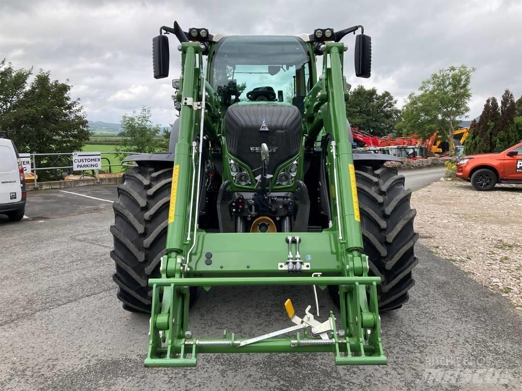 Fendt 724 Profi Plus Traktorer